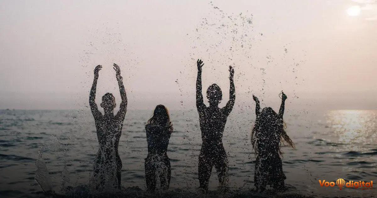 Agência de marketing que trabalha com anúncios pagos em redes sociais.